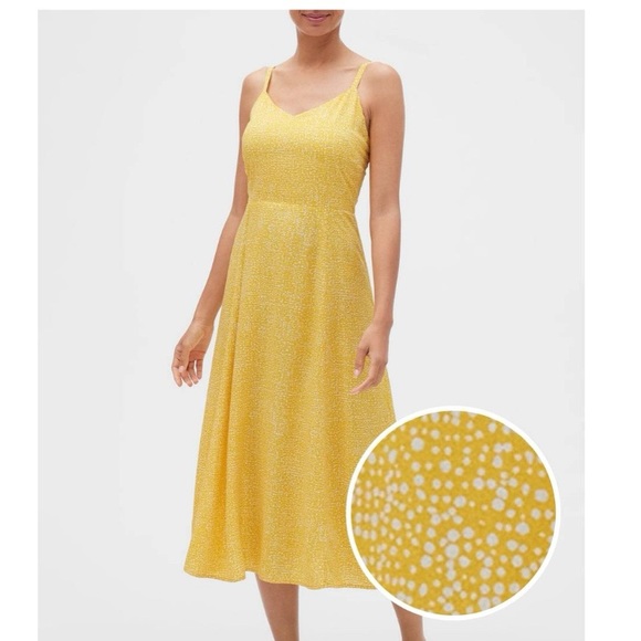 GAP Dresses & Skirts - Gap fit and flare dress
